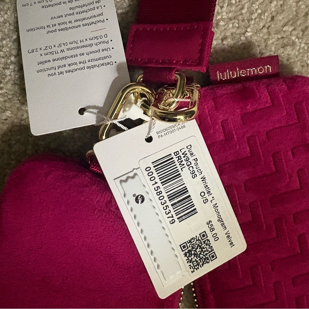 Lululemon dual pouch wristlet NWT Berry Rumble Velvet monogram - Picture 4 of 4